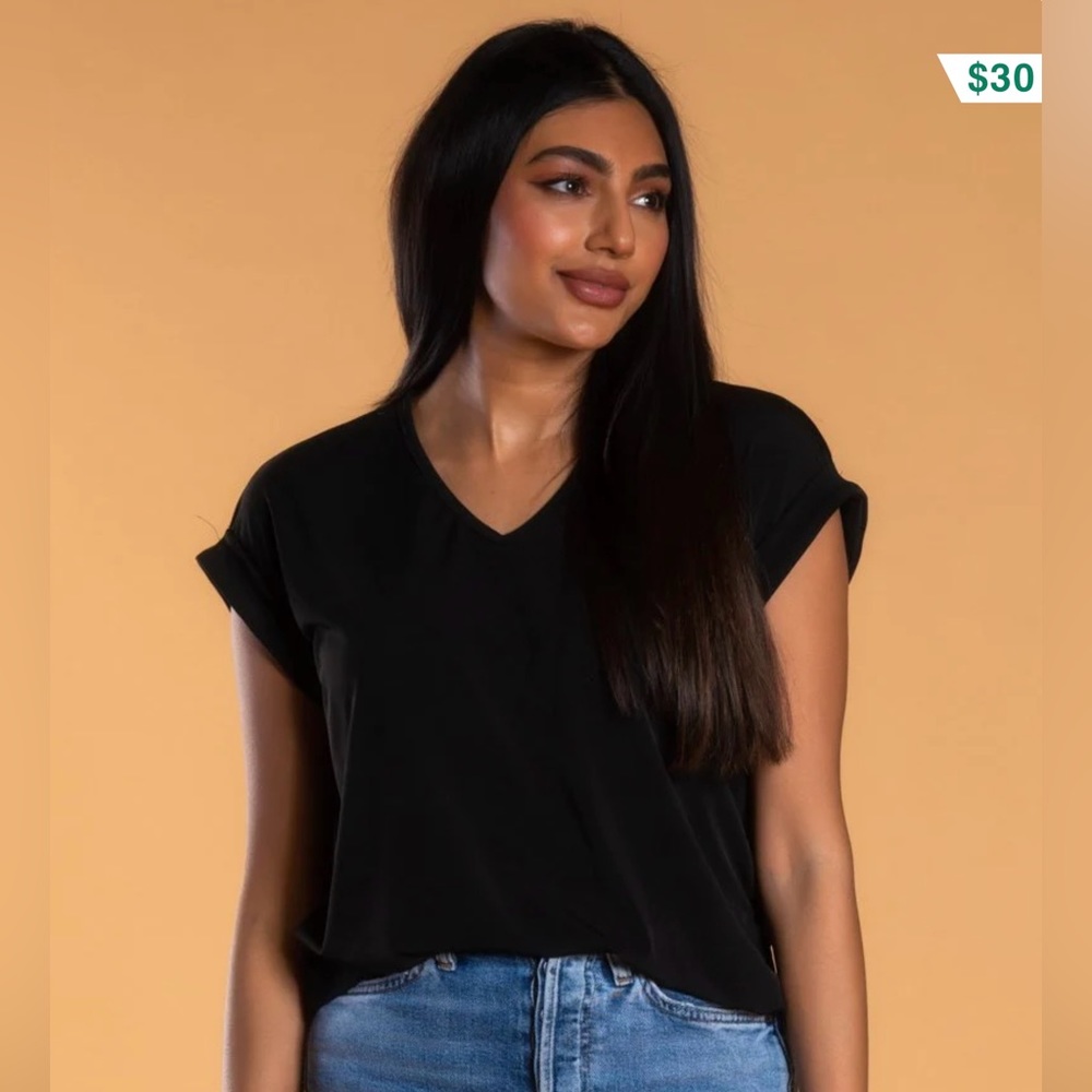 Brigitte Briana Blouse Tee from Sexy Modest black size small.